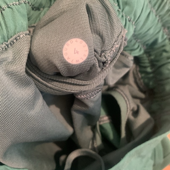 Lululemon shorts, size 4, with liner - Picture 3 of 4